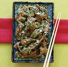 Spicy beef with peanuts & chiles
