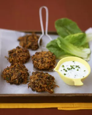 Spicy black-bean cakes