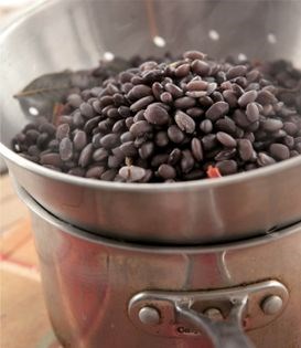 Spicy black beans