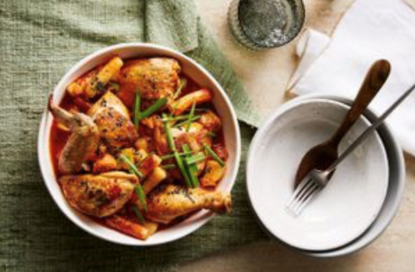 Spicy braised chicken (Dakdoritang)
