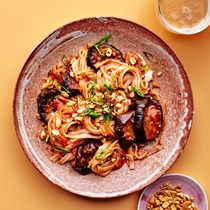 Spicy braised eggplant noodles 