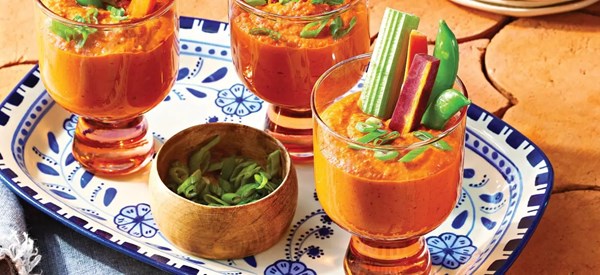 Spicy Buffalo white bean hummus 