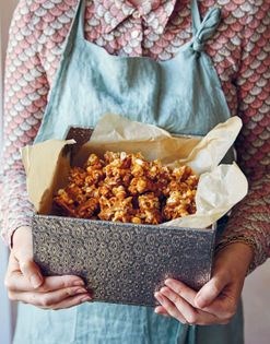 Spicy butter caramel popcorn