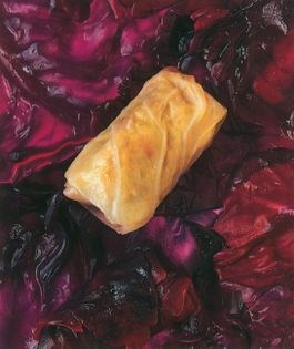 Spicy cabbage leaves with chestnuts (Kestaneli lahana dolmasi)