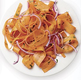 Spicy carrot ribbon salad