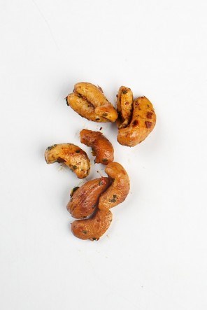 Spicy cashews