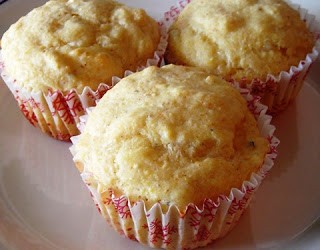Spicy cheddar muffins