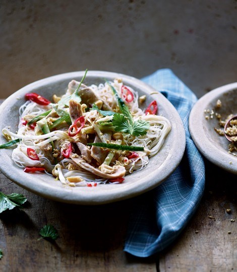 Spicy chicken ban mein