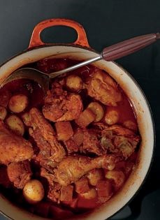 Spicy chicken stew (Dakdori tang)