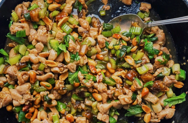 Spicy chicken stir-fry with celery and peanuts