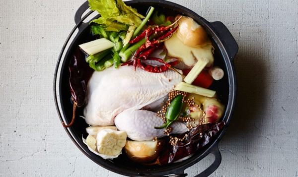 Spicy chicken stock