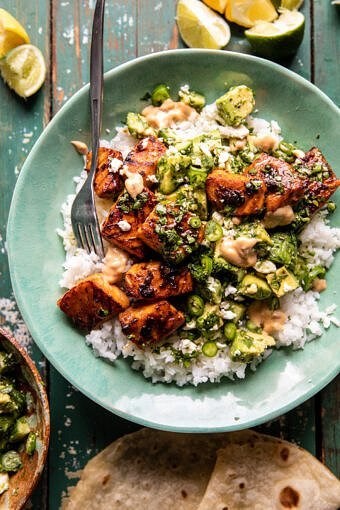 Spicy chipotle honey salmon bowls