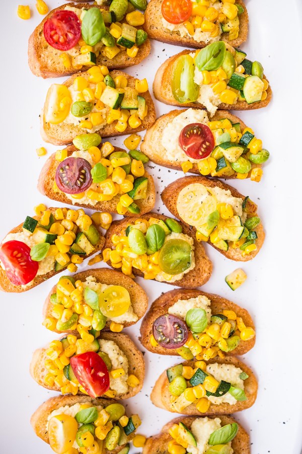 Spicy corn salad (Som tam khao phot)