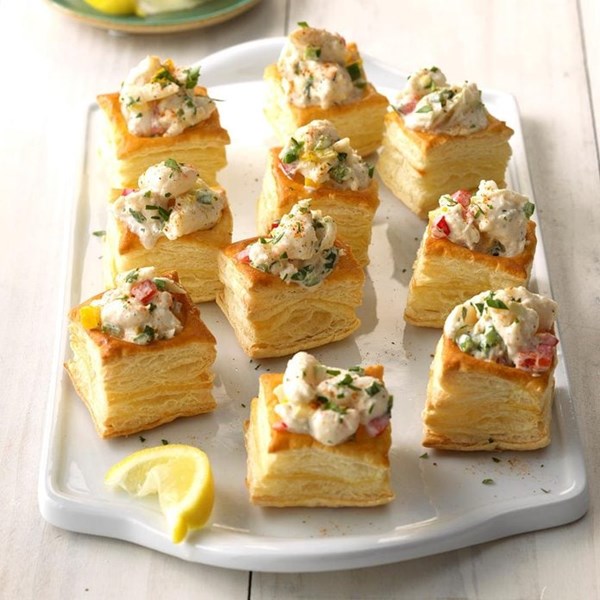 Spicy crab salad tapas
