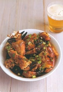 Spicy cracked crab claws, Key style