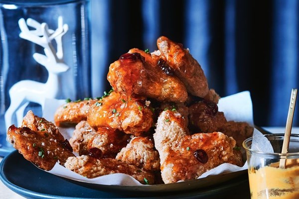Spicy cranberry and mustard glazed chicken wings