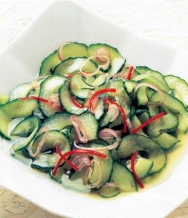 Spicy cucumber salad