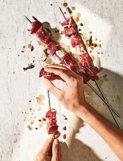 Spicy cumin lamb skewers (孜然烤羊肉串)