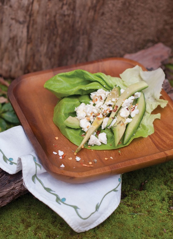 Spicy feta lettuce wraps