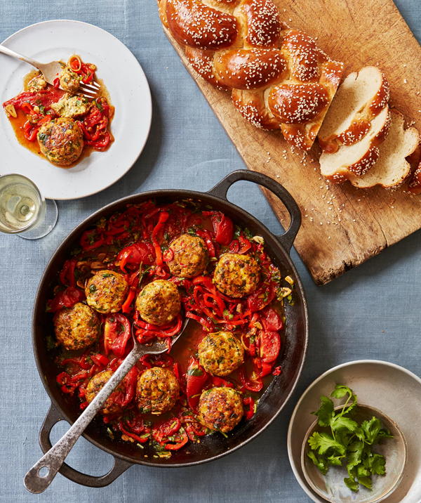 Spicy, fiery fish balls in pepper chilli sauce