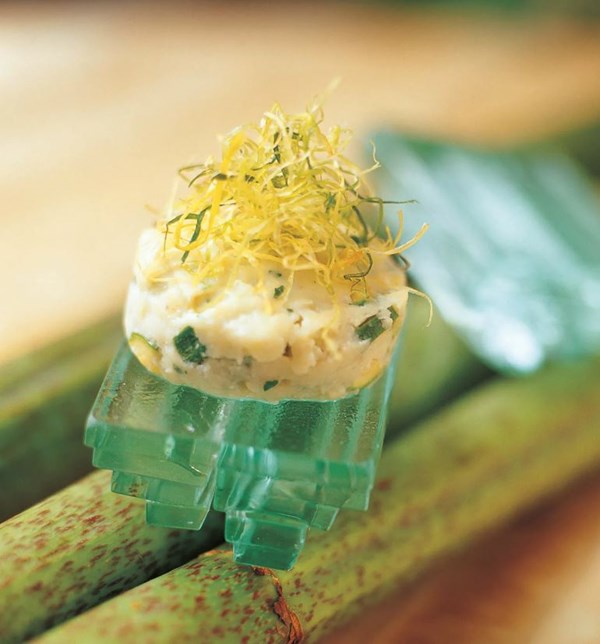 Spicy fish cakes with coconut and coriander