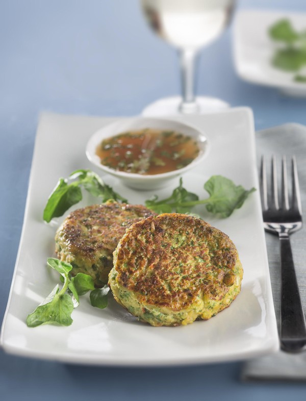 Spicy fish cakes with zesty citrus sauce