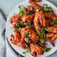 Spicy fish sauce chicken wings