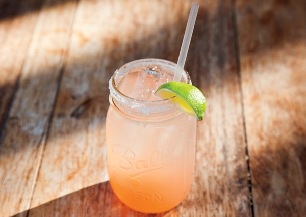 Spicy grapefruit margarita