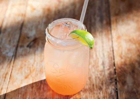 Spicy grapefruit margarita