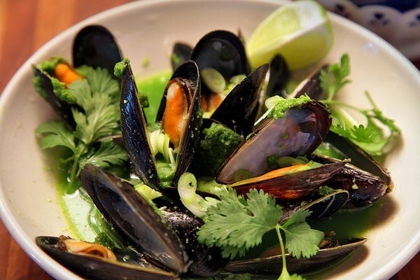 Spicy green mussels