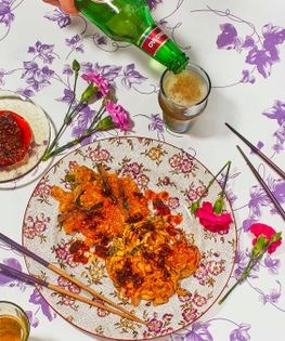 Spicy green onion pancakes (Pa-jeon)