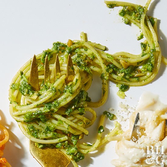 Spicy herb sauce (Zhoug)