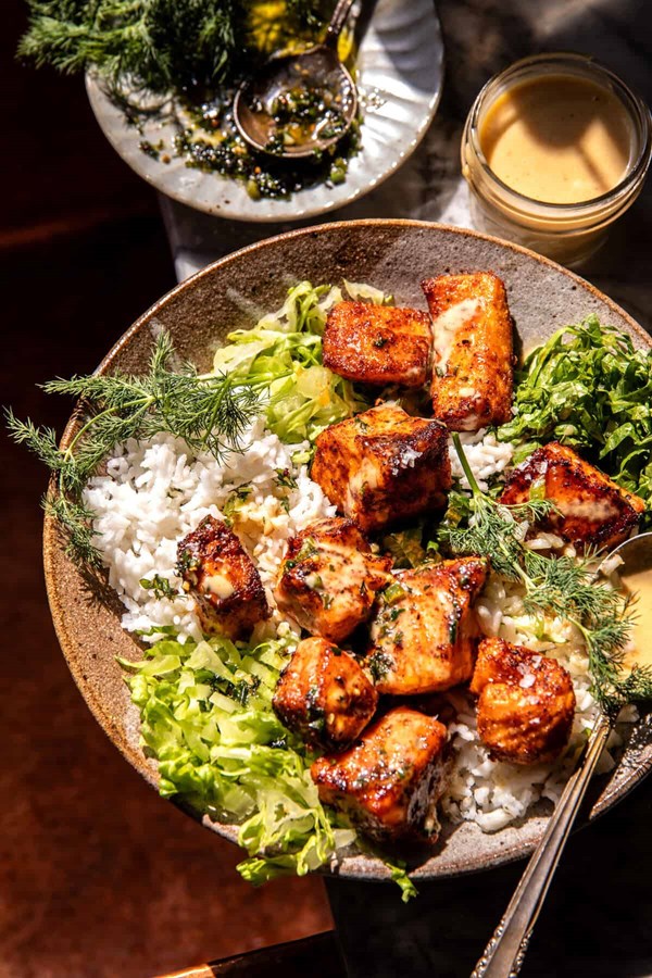 Spicy honey mustard salmon bowls