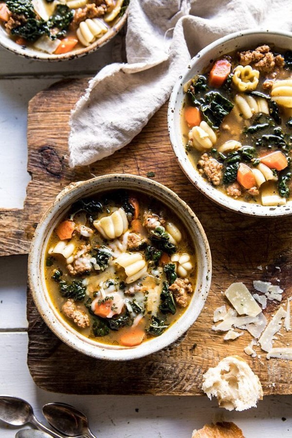 Spicy Italian pesto noodle soup