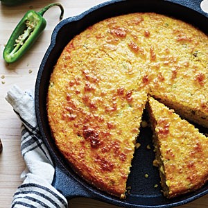 Spicy jalapeño corn bread