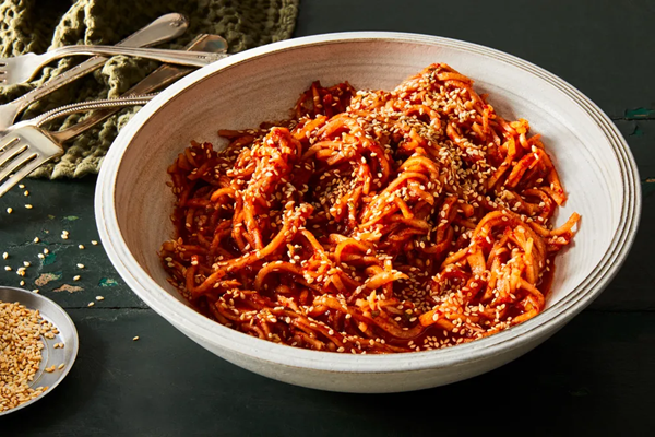 Spicy Korean radish salad (Musaengchae)