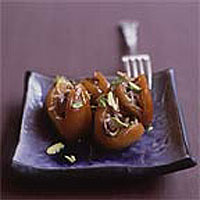 Spicy lamb and rice-stuffed apricots 