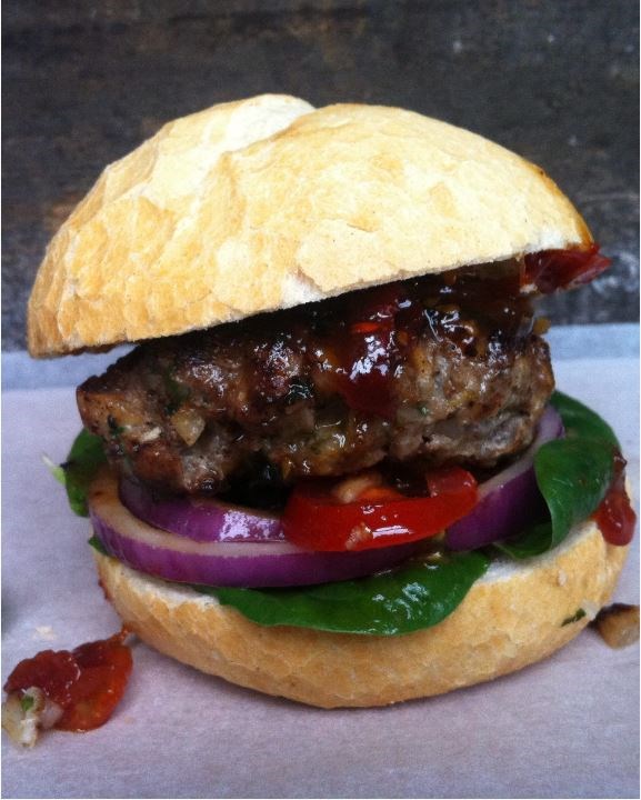 Spicy lamb burgers