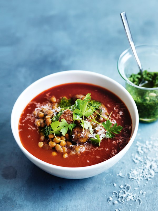 Spicy lentil and meatball soup