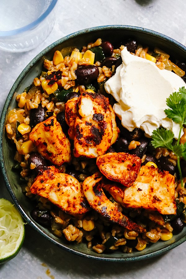 Spicy Mexican halloumi and black bean bowls with honey-lime vinaigrette