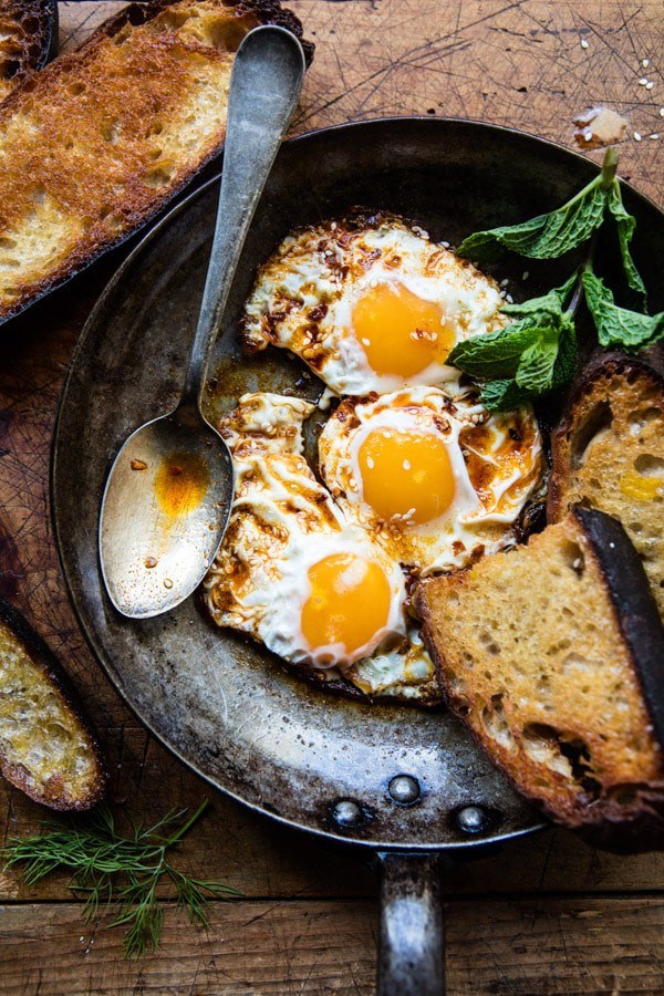 Spicy Moroccan fried eggs