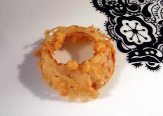 Spicy onion rings