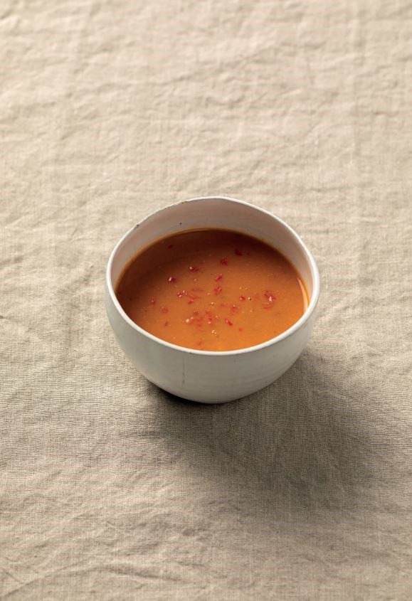 Spicy (or not) tomato and lentil [soup]