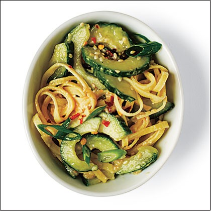 Spicy pasta cucumber salad