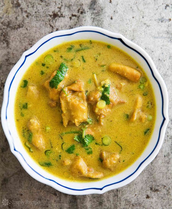 Spicy peanut chicken soup West African-style