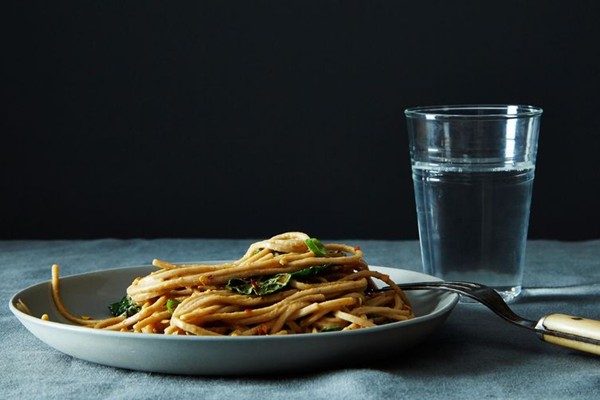 Spicy, peanutty udon with kale