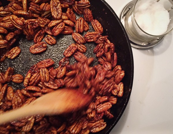 Spicy pecans