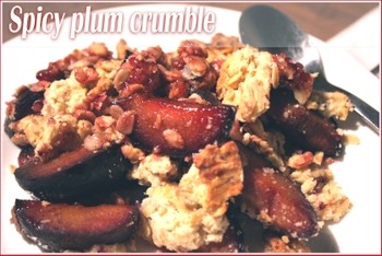 Spicy plum crumble
