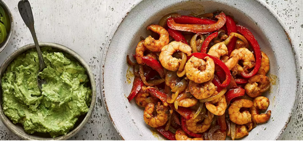 Spicy prawn fajitas