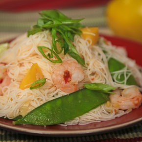 Spicy prawn salad with mango and rice noodles